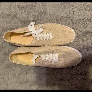 American Eagle shoes